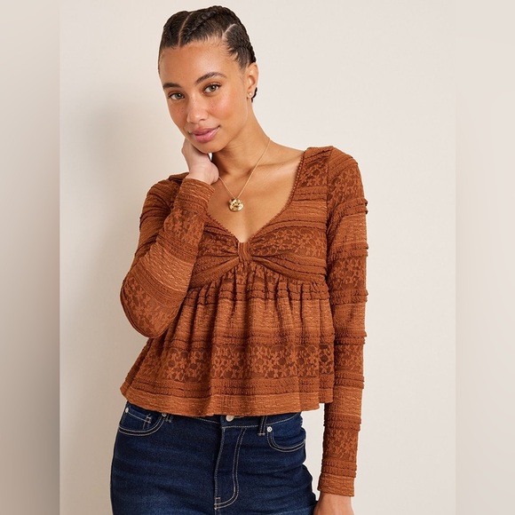 Francesca's Collections Tops - Francesca's Collections Sarah Long Sleeve Knit Top Size M